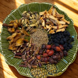 Herbatka owocowo-ziołowa Z KARDAMONEM 300g