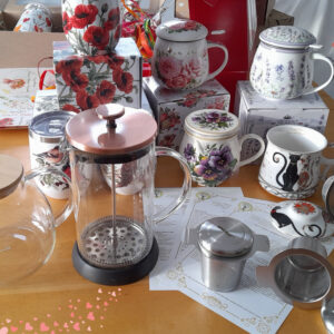 UPOMINEK PREZENT zestaw herbata ziołowa CUDNY BUKIET + DZBANEK z zaparzaczem + GRATIS